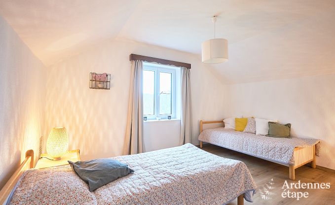 Grande maison de vacances � Lierneux avec 2 chambres, salle de jeux, jardin priv� et local � v�los