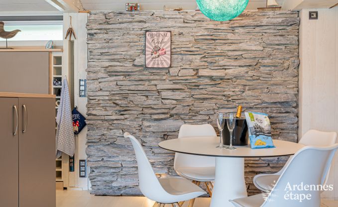 Sjour romantique  Lierneux en Ardenne : Charmante maison de vacances avec grand jacuzzi, sauna et piscine pour couple