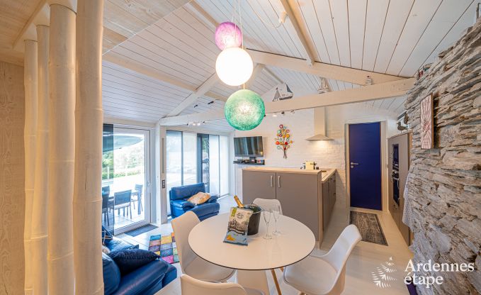 Sjour romantique  Lierneux en Ardenne : Charmante maison de vacances avec grand jacuzzi, sauna et piscine pour couple