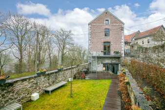 Gîte de caractère à louer pour 13 personnes à Limbourg en Ardenne