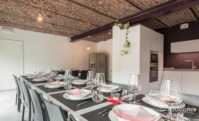 Maison de vacances � Limbourg pour 18 personnes en Ardenne