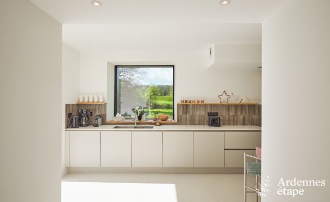 Villa de vacances confortable pour 14  Limbourg, Ardenne