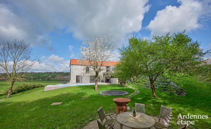 Villa de vacances confortable pour 14  Limbourg, Ardenne