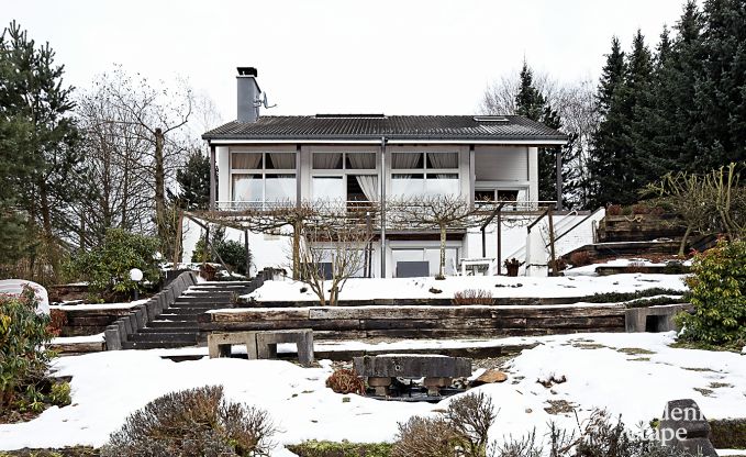 Grande maison de vacances pour 8 personnes  Malmedy avec 4 chambres, sauna, chemine et jardin priv