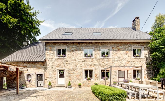 Villa de Luxe  Malmedy pour 15/18 personnes en Ardenne