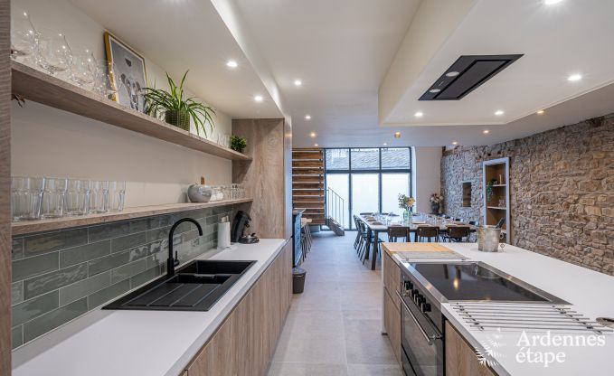 Spacieuse maison de vacances � Manhay pour 15 personnes avec des installations modernes en Ardenne