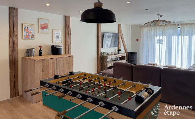 Spacieuse maison de vacances � Manhay pour 15 personnes avec des installations modernes en Ardenne