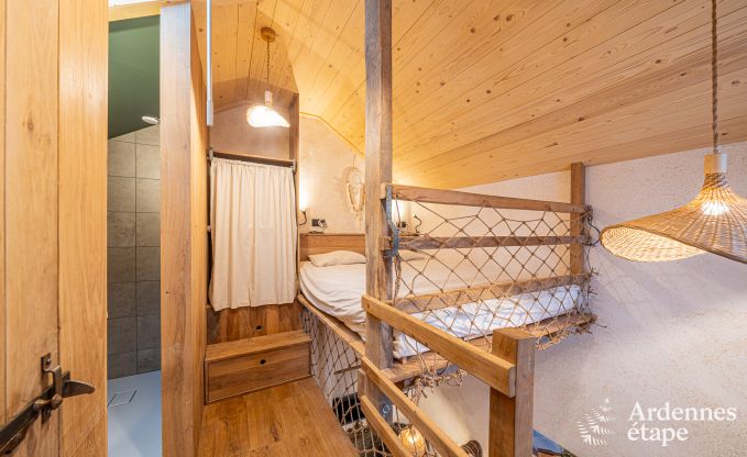 Maison de vacances originale et confortable pour 2 personnes � Manhay avec terrasse priv�e et po�le � pellets