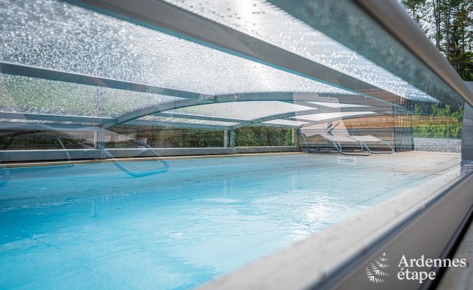 Charmante maison chien admis  Manhay pour 8 personnes, avec piscine extrieure chauffe, tang priv et garage  vlos  la lisire de la fort