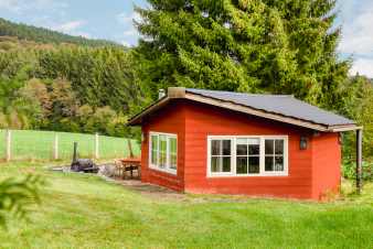 Gte cabane pour 2 personnes  louer en Ardenne (Manhay)