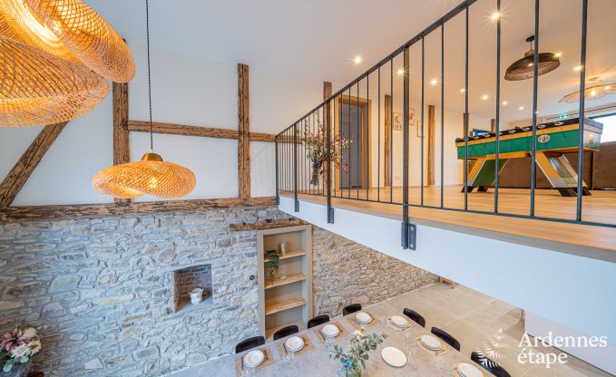 Spacieuse maison de vacances  Manhay pour 15 personnes avec des installations modernes en Ardenne