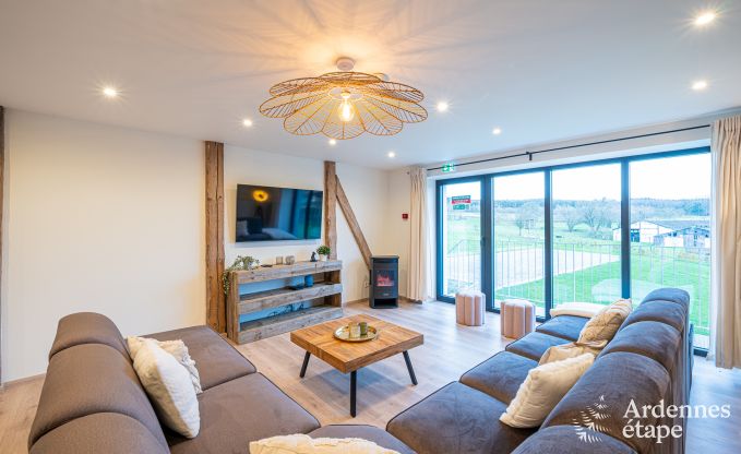 Spacieuse maison de vacances  Manhay pour 15 personnes avec des installations modernes en Ardenne