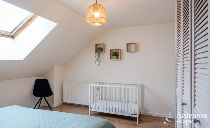 Spacieuse maison de vacances  Manhay pour 15 personnes avec des installations modernes en Ardenne