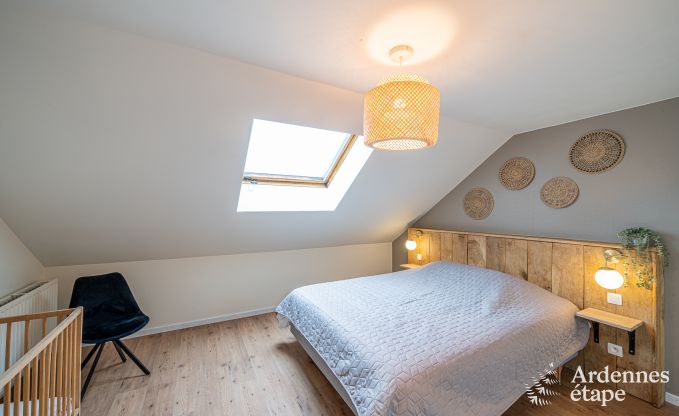 Spacieuse maison de vacances  Manhay pour 15 personnes avec des installations modernes en Ardenne