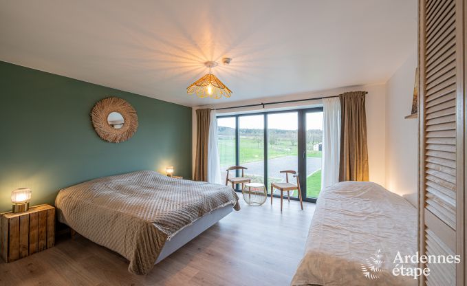 Spacieuse maison de vacances  Manhay pour 15 personnes avec des installations modernes en Ardenne