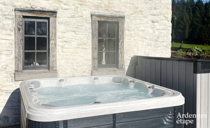 Charmante et �l�gante fermette pour 14 personnes et 2 chiens � Manhay