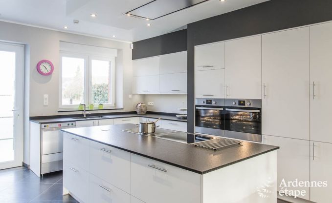 Maison de vacances � Manhay pour 20 personnes en Ardenne