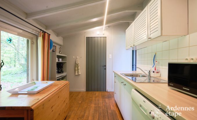 Chalet en bois pour 6 personnes au milieu de la nature � Marche-en-Famenne, Ardenne