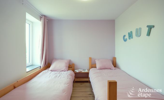 Villa  Marche-en-Famenne pour 28 personnes avec 11 chambres, piscine intrieure et sauna