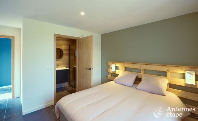 Villa  Marche-en-Famenne pour 28 personnes avec 11 chambres, piscine intrieure et sauna