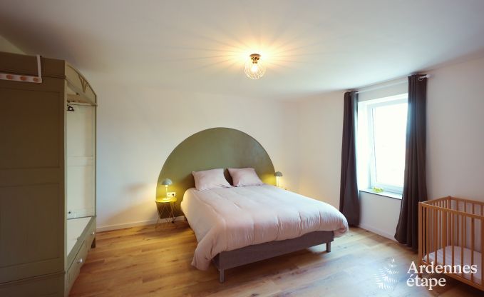 Villa  Marche-en-Famenne pour 28 personnes avec 11 chambres, piscine intrieure et sauna