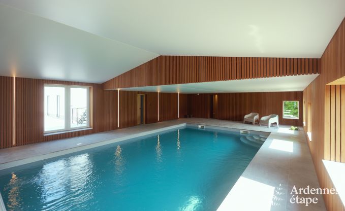 Villa  Marche-en-Famenne pour 28 personnes avec 11 chambres, piscine intrieure et sauna