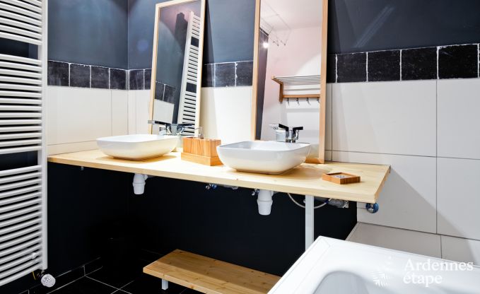 Maison de vacances � Marche pour 14 personnes en Ardenne