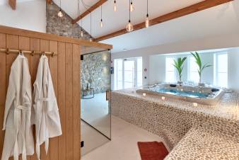 Charmante maison de vacances en Ardenne pour 2 p. à Marchin avec jacuzzi et sauna