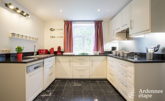 Maison de vacances � Maredsous pour 14 personnes en Ardenne