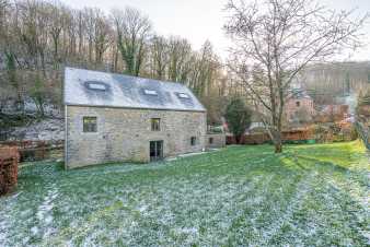 Charmante maison de vacances pour 12 personnes à Maredsous, Ardenne