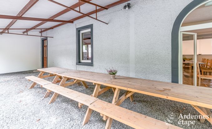Maison de vacances spacieuse � Maredsous en Ardenne : Confort et divertissements pour 29 personnes