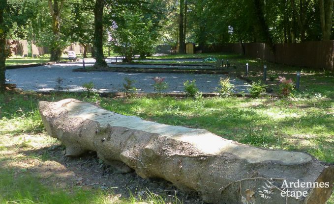 Maison de vacances pour 41 personnes avec 22 chambres au bord de l'eau en Ardenne, prs de Maredsous