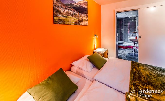 Maison de vacances pour 41 personnes avec 22 chambres au bord de l'eau en Ardenne, pr�s de Maredsous