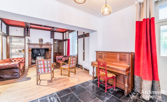 Maison de vacances pour 41 personnes avec 22 chambres au bord de l'eau en Ardenne, pr�s de Maredsous