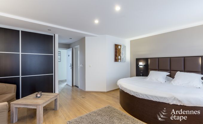 Chteau  Modave pour 46 personnes en Ardenne