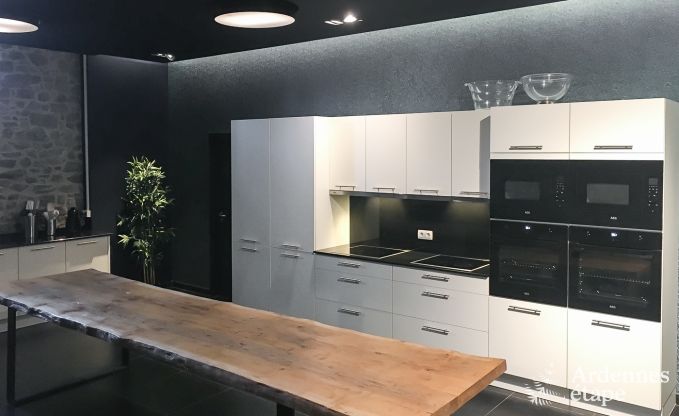 Chteau  Modave pour 46 personnes en Ardenne