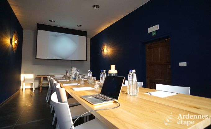 Chteau  Modave pour 46 personnes en Ardenne