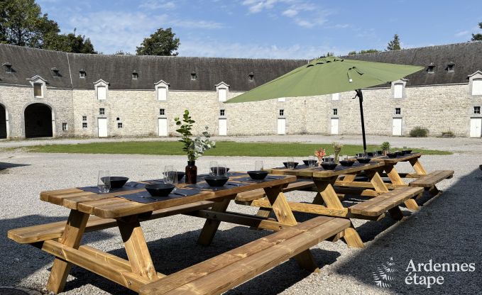 Chteau  Modave pour 46 personnes en Ardenne