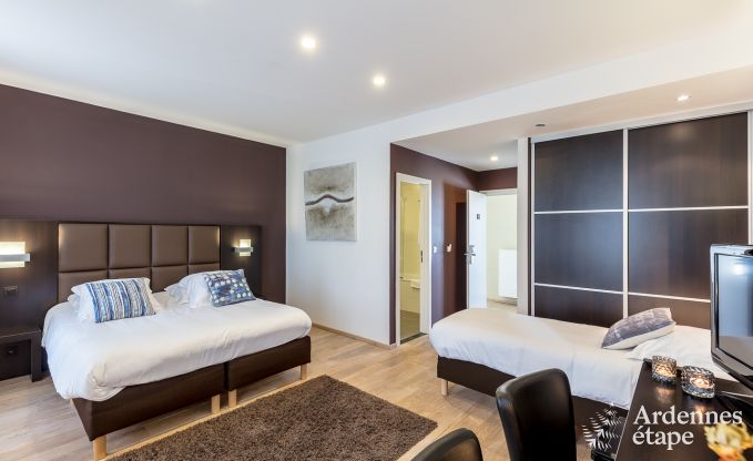 Chteau  Modave pour 46 personnes en Ardenne