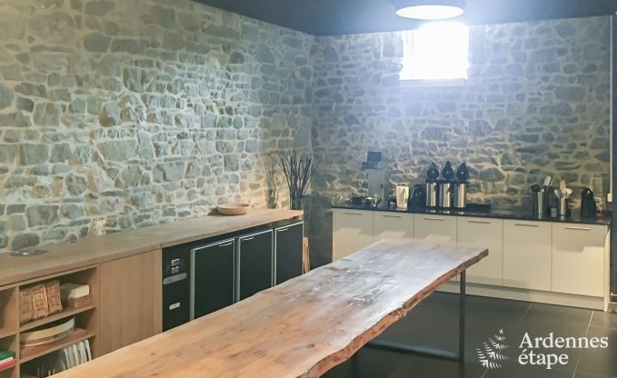 Chteau  Modave pour 46 personnes en Ardenne