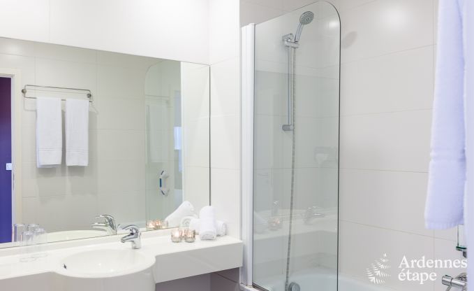 Chteau  Modave pour 46 personnes en Ardenne