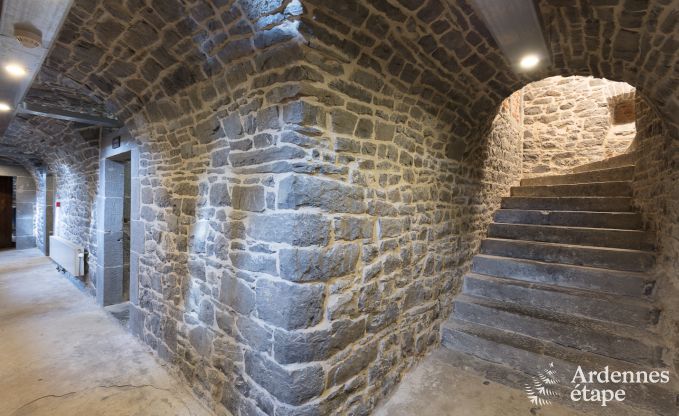 Chteau  Modave pour 46 personnes en Ardenne