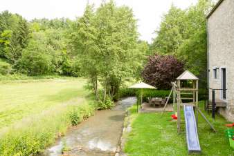 Luxueuse maison de vacances au bord de la rivière à louer à Modave