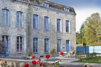 Gîte de charme 9 p. avec piscine à louer en Ardenne (Modave)