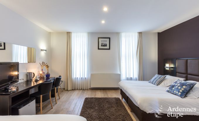 Chteau  Modave pour 46 personnes en Ardenne