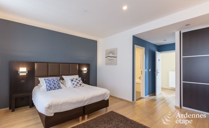 Chteau  Modave pour 46 personnes en Ardenne