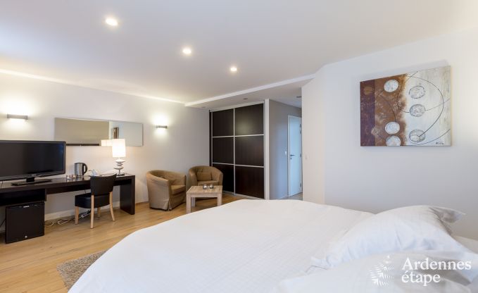 Chteau  Modave pour 46 personnes en Ardenne