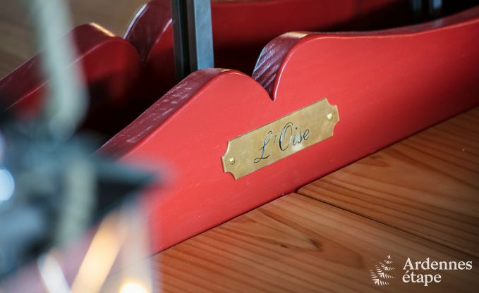 Chalet romantique au bord de l'eau pour 2 personnes  Momignies