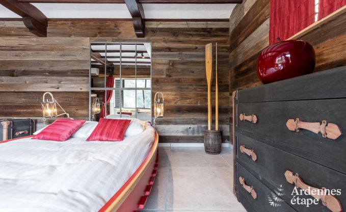 Chalet romantique au bord de l'eau pour 2 personnes � Momignies