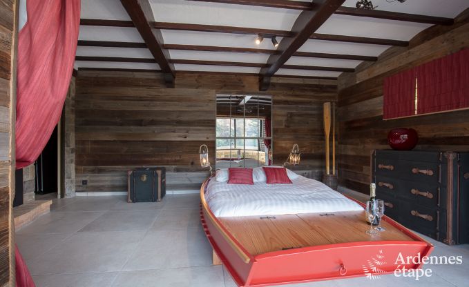 Chalet romantique au bord de l'eau pour 2 personnes � Momignies